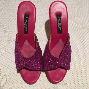 Magenta sparkle Betsey Polly pumps!